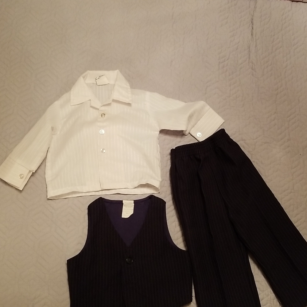 2 piece navy pinstripe suit 12 mo